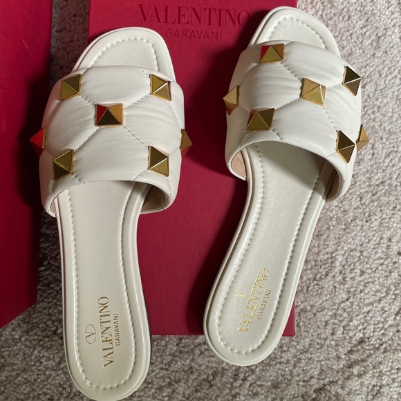 Valentino Garavani Shoes - NEW - Valentino Garavani Rockstud Slides